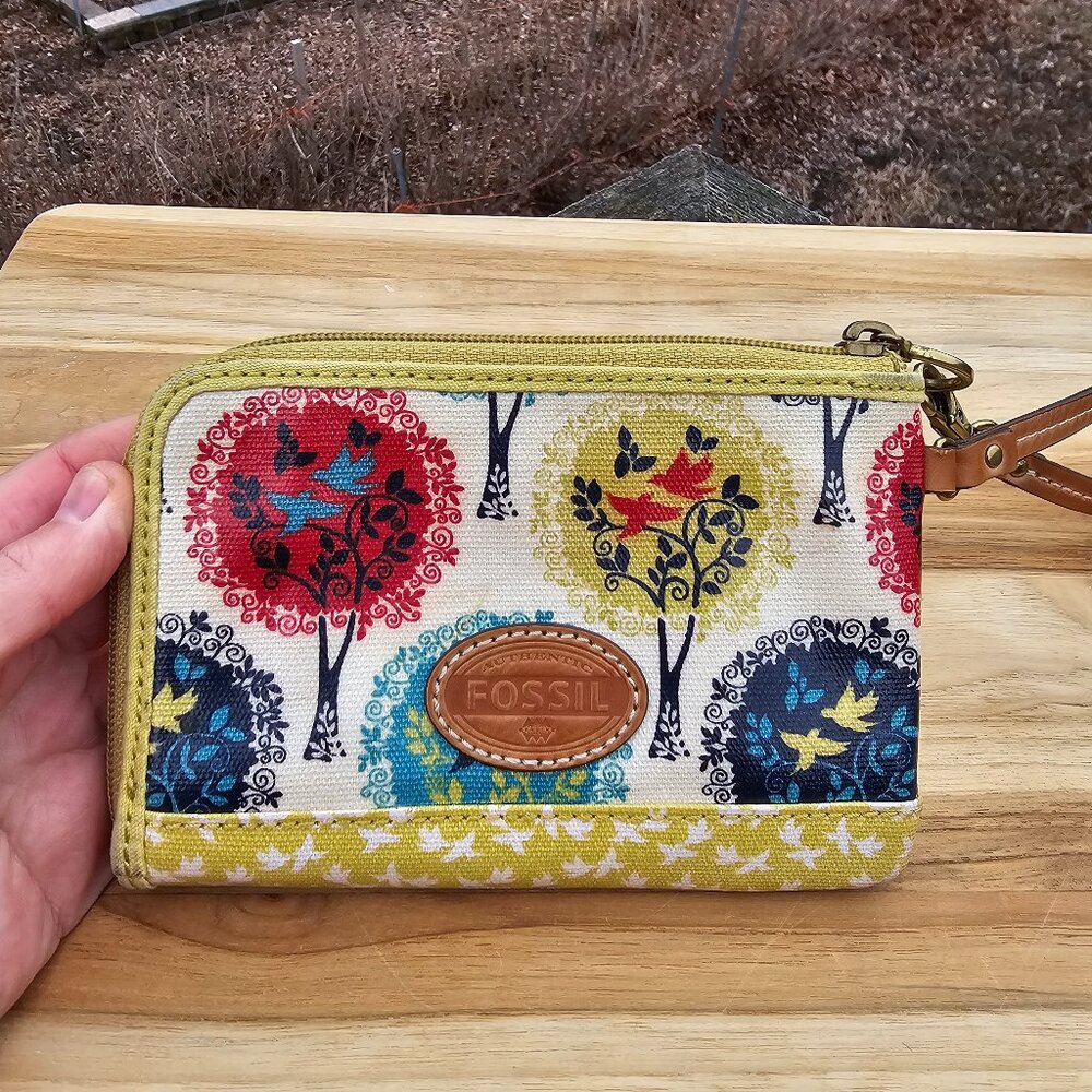 FOSSIL Mini Wristlet Wallet Clutch Printed Coated Canvas Pre-owned
